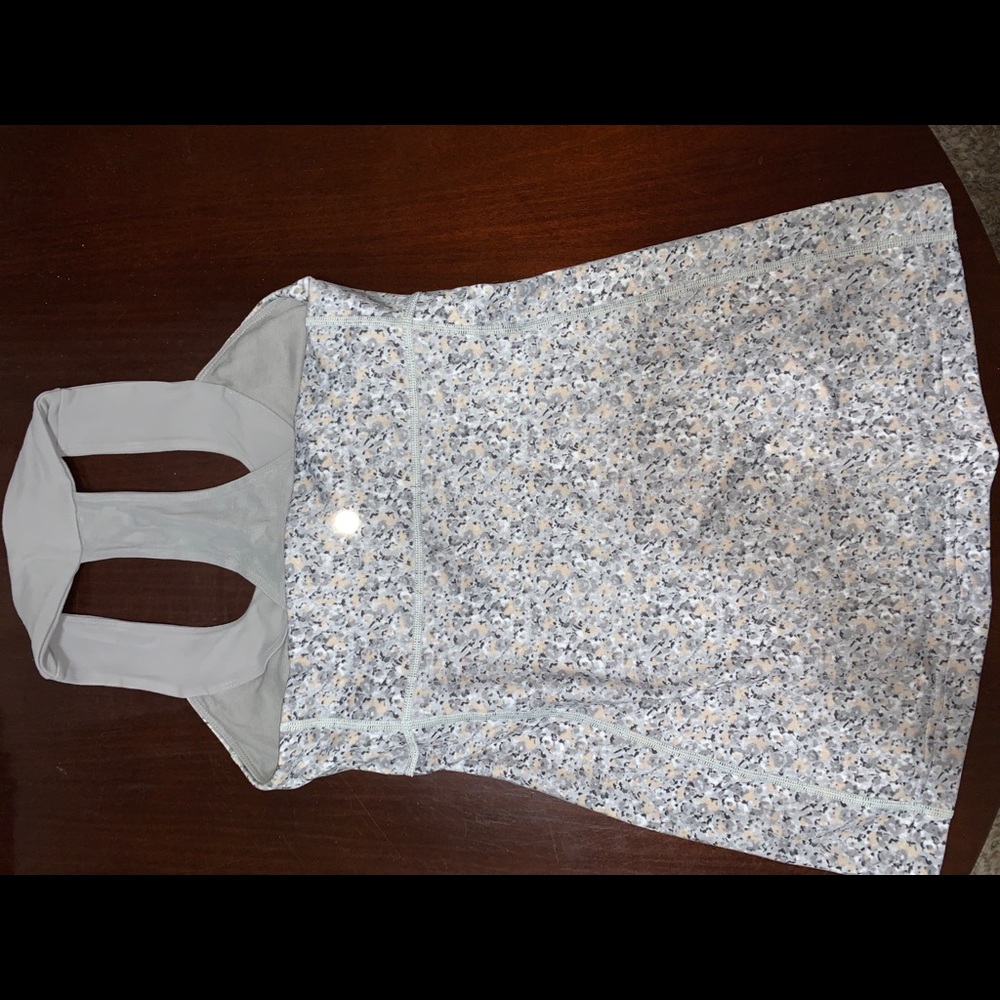 Lululemon tank top